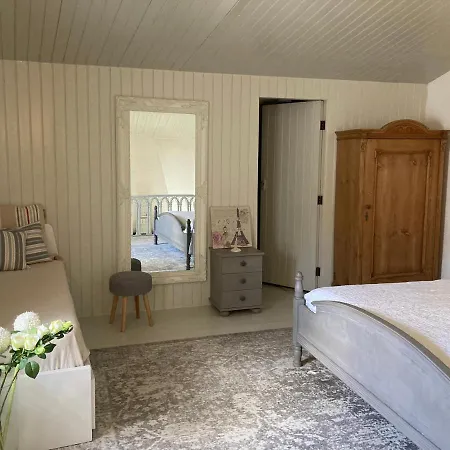 بيت للعطل La Lezardiere Vervant